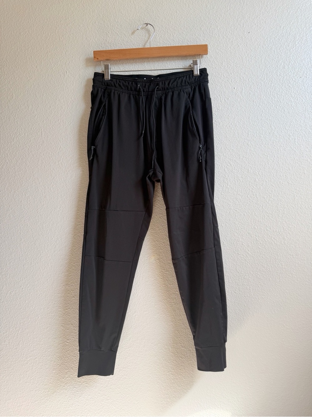 American Eagle Black Athletic Joggers Men’s Size Small